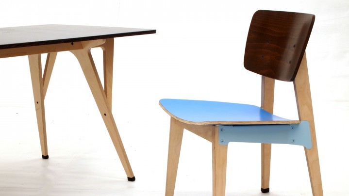 Raw OhTwo chair and table